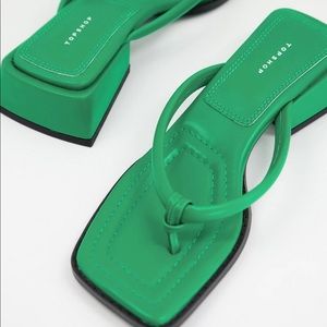 Topshop green pella toe post sandal